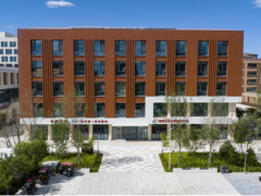 新市民，新生活：“未来之城”破解“一老一幼”的幸福密码